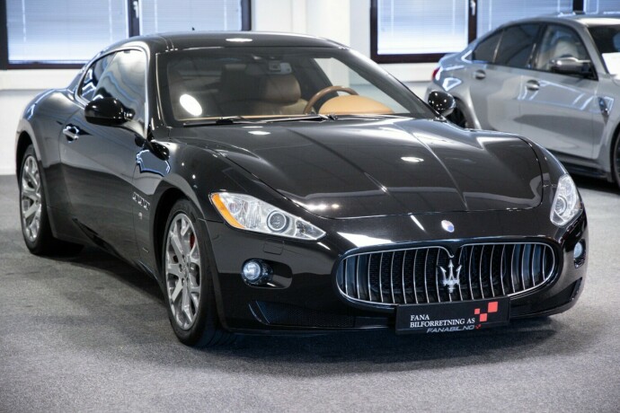 maserati-granturismo-bensin-2008-big-3