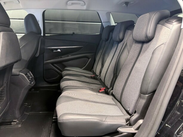 peugeot-5008-diesel-2020-big-17