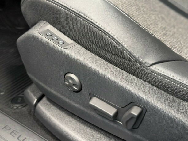 peugeot-5008-diesel-2020-big-13