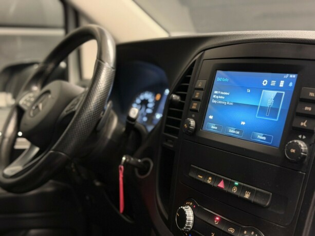 mercedes-benz-vito-diesel-2020-big-13