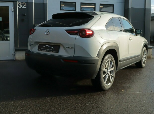 mazda-mx-30-elektrisitet-2020-big-3
