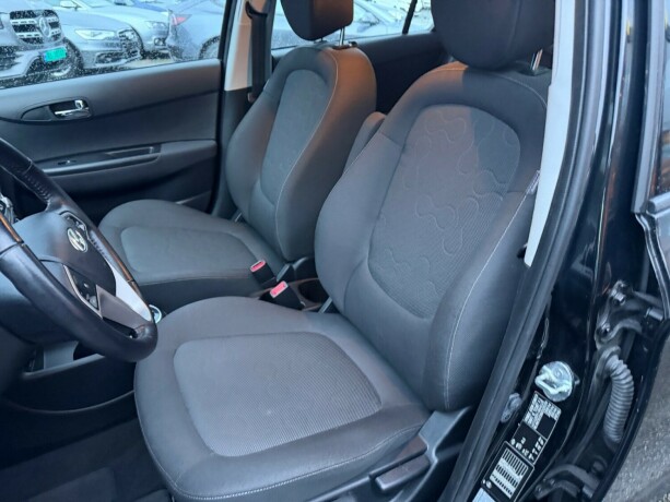 hyundai-i20-bensin-2011-big-10