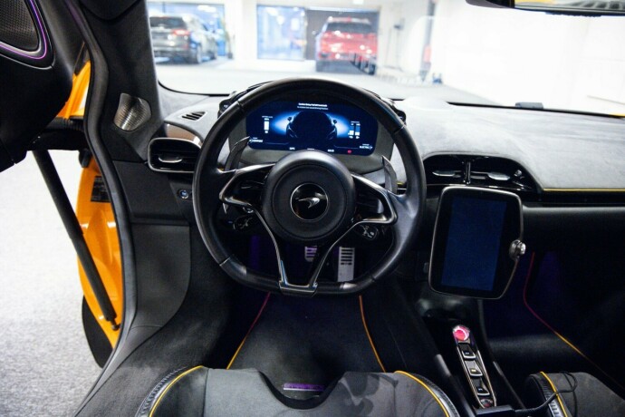 mclaren-artura-elektrisitetbensin-2023-big-7