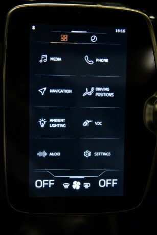 mclaren-artura-elektrisitetbensin-2023-big-11