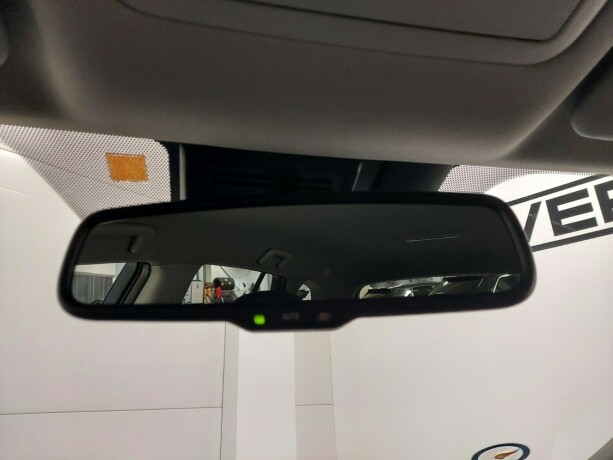 toyota-avensis-bensin-2015-big-45