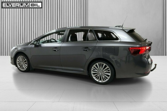 toyota-avensis-bensin-2015-big-5