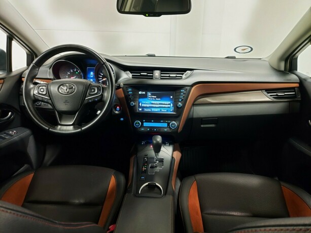 toyota-avensis-bensin-2015-big-30