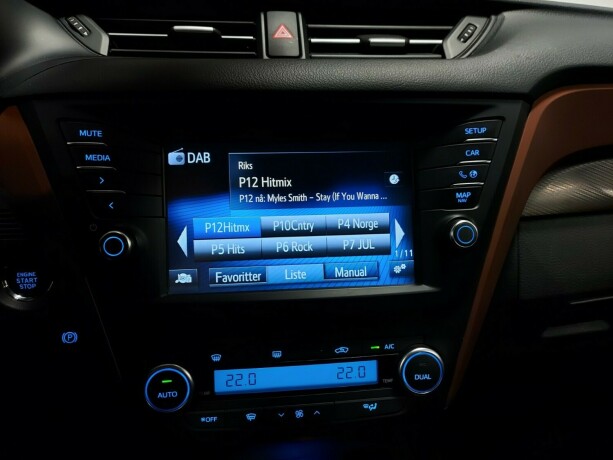 toyota-avensis-bensin-2015-big-38