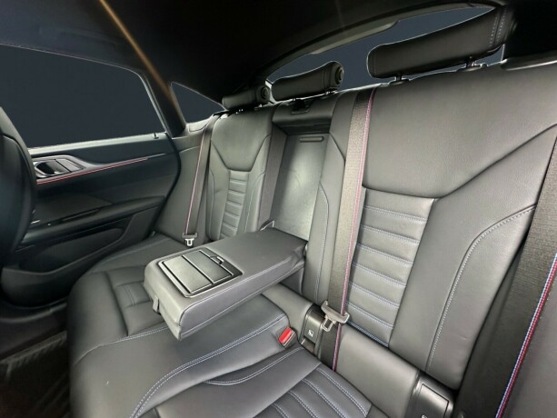 bmw-i4-m50-elektrisitet-2024-big-14