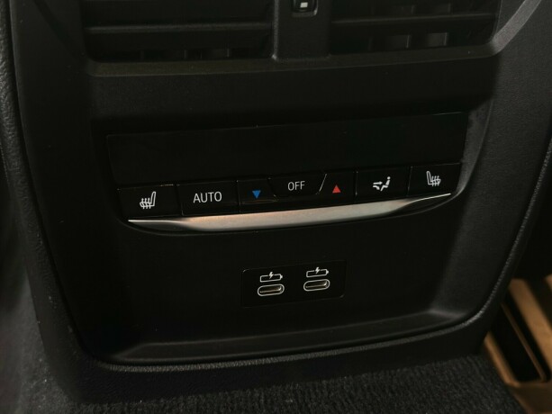 bmw-i4-m50-elektrisitet-2024-big-16