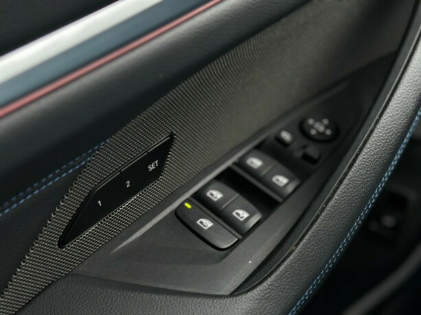 bmw-i4-m50-elektrisitet-2024-big-25