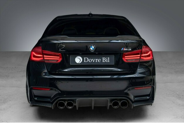 bmw-m3-bensin-2015-big-9