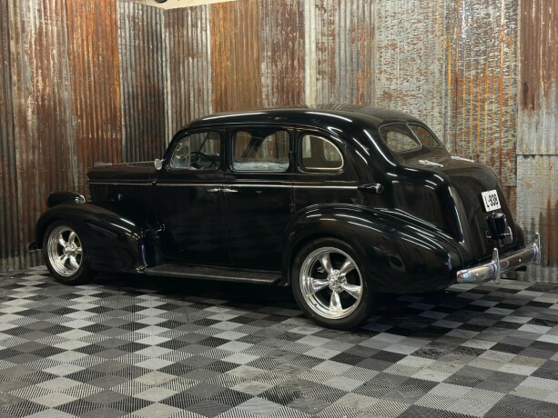 oldsmobile-andre-bensin-1938-big-10