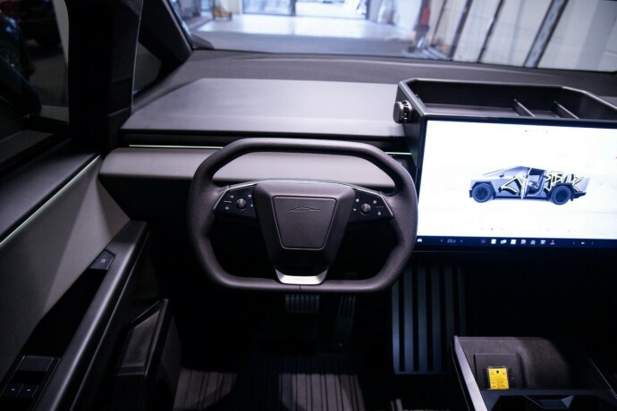 tesla-cybertruck-elektrisitet-2024-big-12