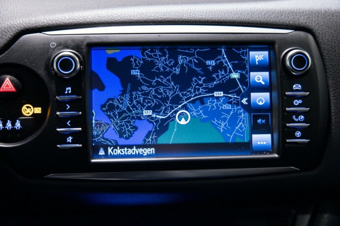 toyota-yaris-elektrisitetbensin-2019-big-12