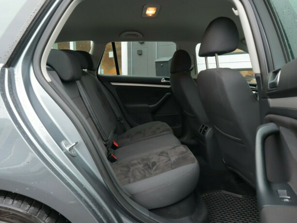 volkswagen-golf-bensin-2010-big-9