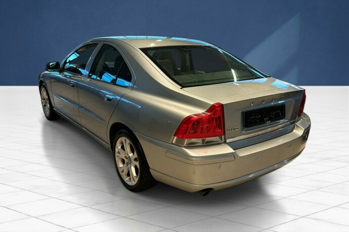 volvo-s60-diesel-2009-big-4