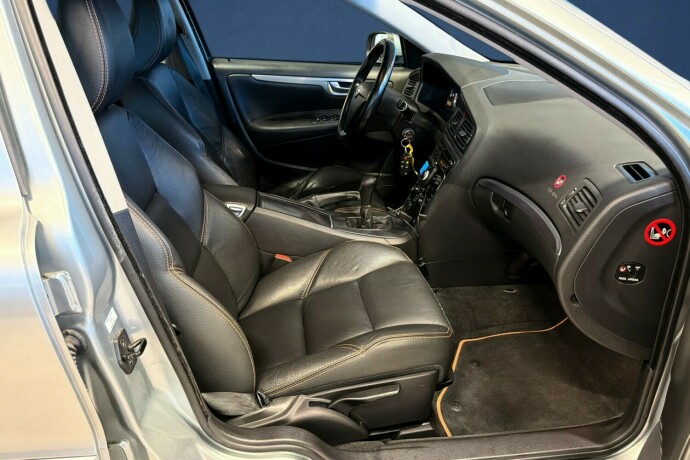 volvo-s60-diesel-2009-big-13