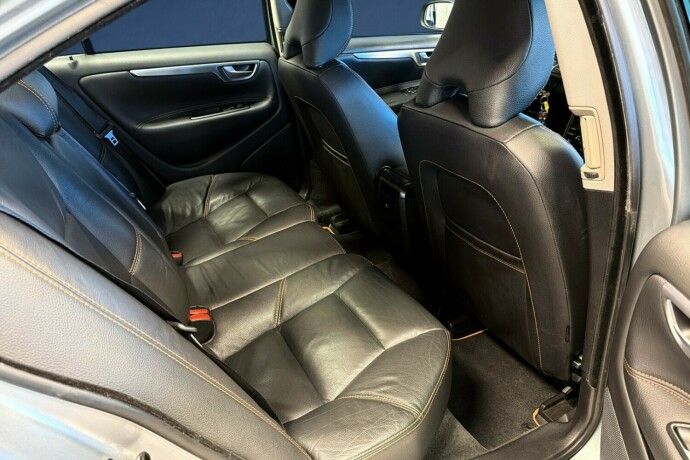 volvo-s60-diesel-2009-big-14