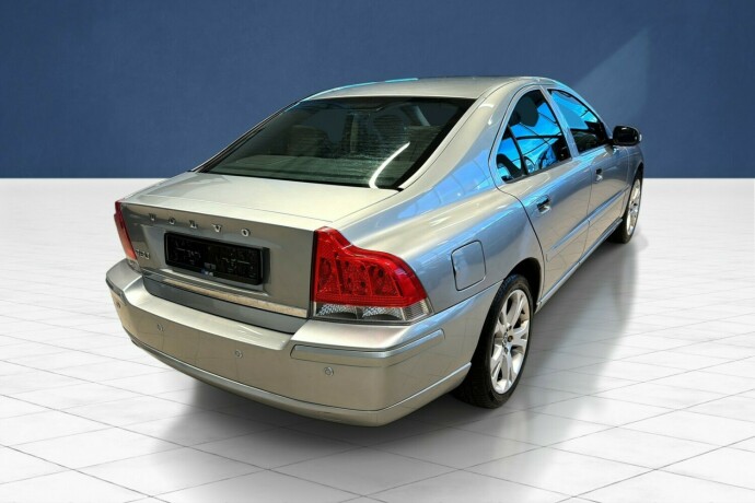 volvo-s60-diesel-2009-big-5