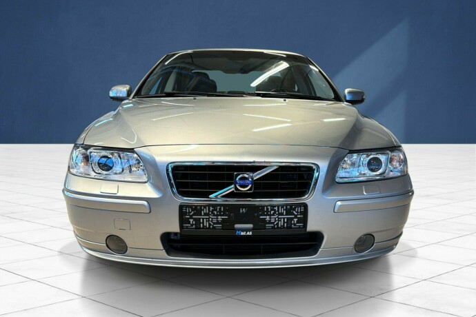 volvo-s60-diesel-2009-big-1