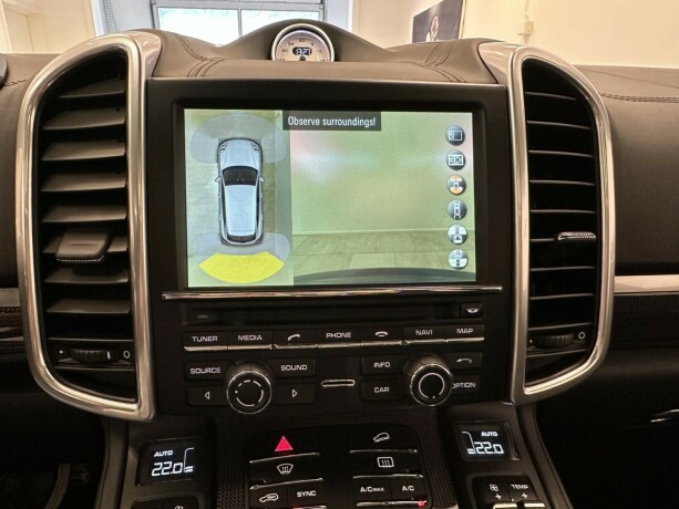 porsche-cayenne-bensin-2016-big-29