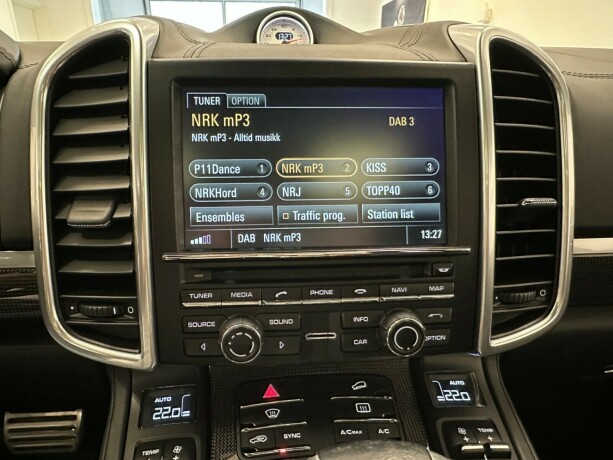 porsche-cayenne-bensin-2016-big-27