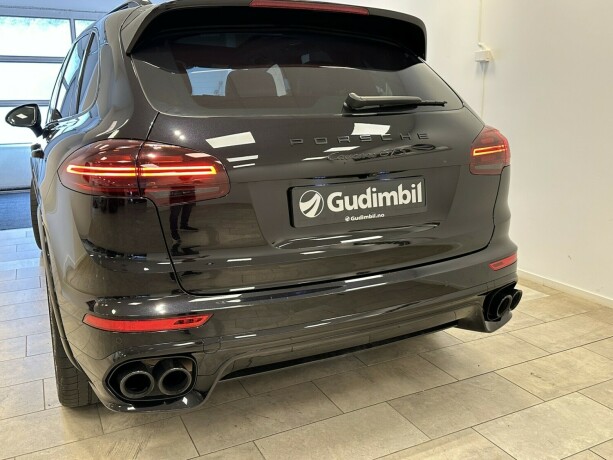 porsche-cayenne-bensin-2016-big-7