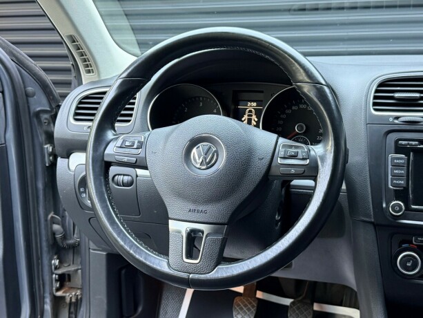 volkswagen-golf-diesel-2013-big-12