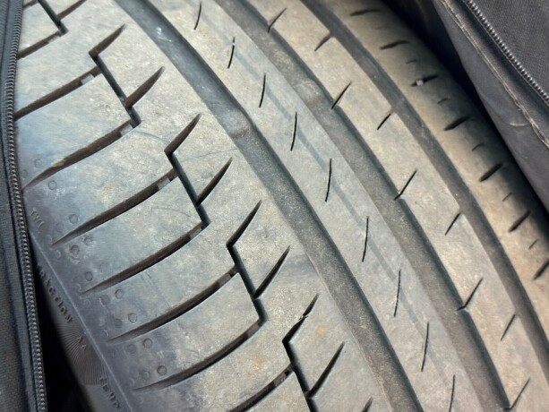 volkswagen-golf-diesel-2013-big-31