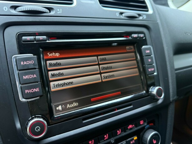 volkswagen-golf-diesel-2013-big-21