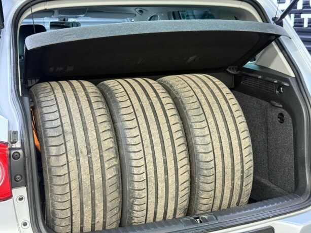 volkswagen-tiguan-diesel-2010-big-29