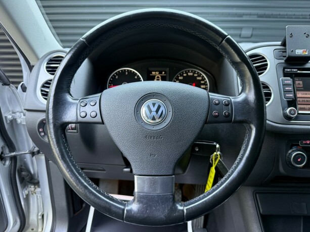 volkswagen-tiguan-diesel-2010-big-13