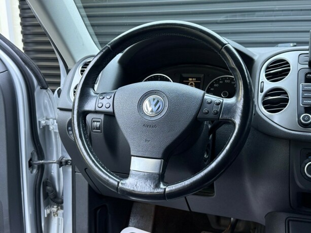 volkswagen-tiguan-diesel-2010-big-12