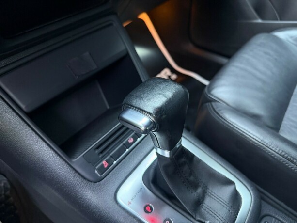 volkswagen-tiguan-diesel-2010-big-23