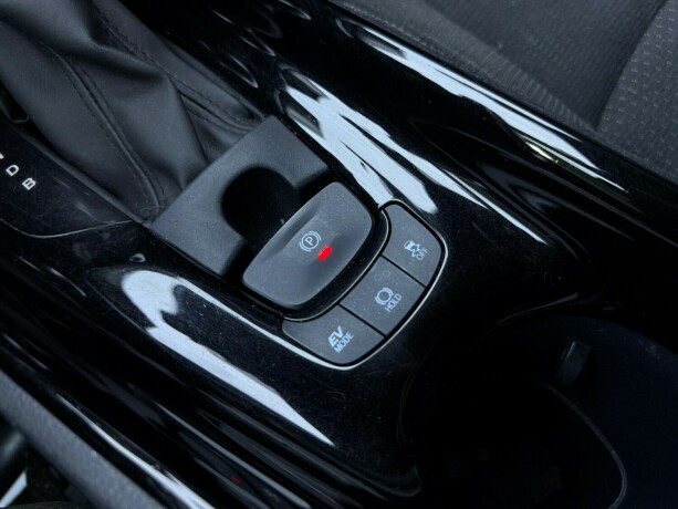 toyota-c-hr-elektrisitetbensin-2019-big-25