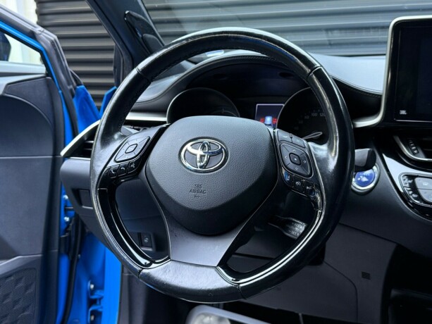 toyota-c-hr-elektrisitetbensin-2019-big-9