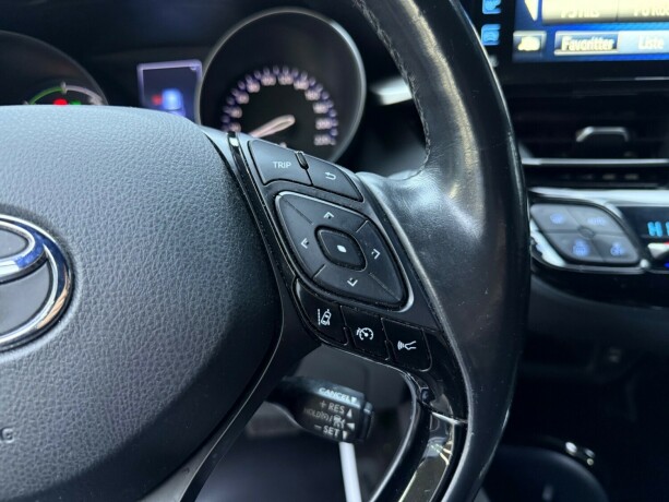 toyota-c-hr-elektrisitetbensin-2019-big-12