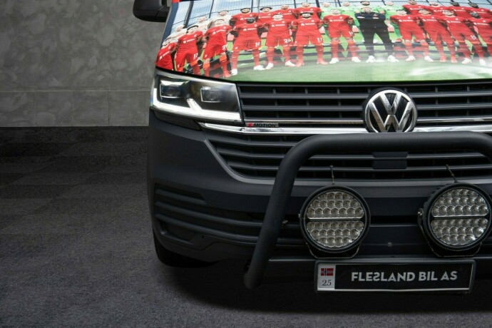 volkswagen-transporter-diesel-2021-big-9