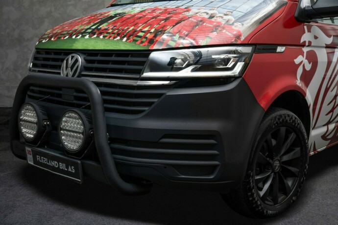 volkswagen-transporter-diesel-2021-big-3