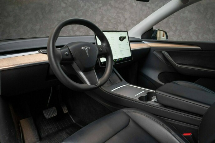 tesla-model-y-elektrisitet-2023-big-25