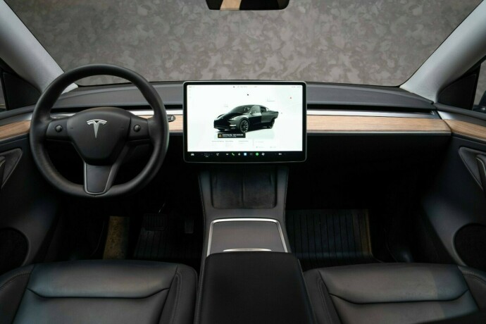 tesla-model-y-elektrisitet-2023-big-28