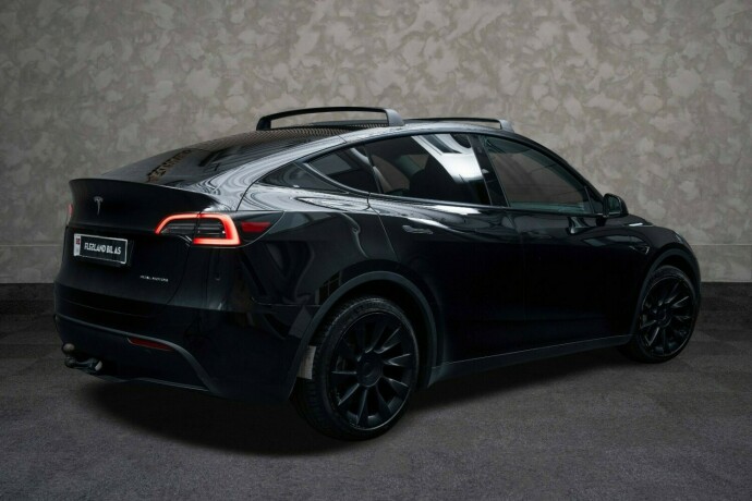 tesla-model-y-elektrisitet-2023-big-10