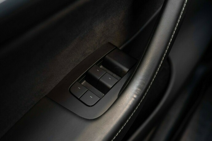 tesla-model-y-elektrisitet-2023-big-22