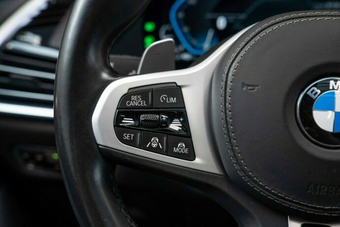 bmw-x5-elektrisitetbensin-2021-big-17