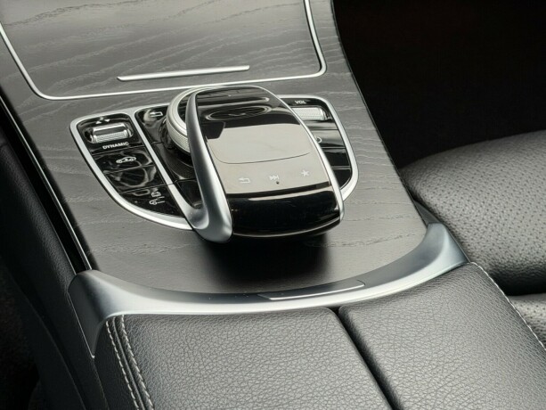 mercedes-benz-c-klasse-elektrisitetbensin-2018-big-11