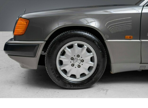 mercedes-benz-e-klasse-bensin-1991-big-4