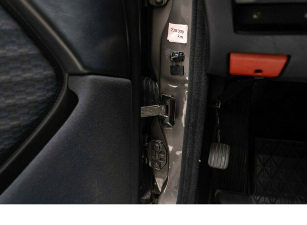 mercedes-benz-e-klasse-bensin-1991-big-58