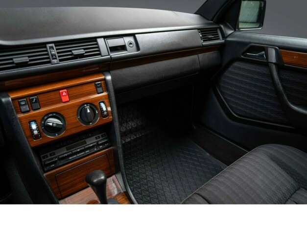 mercedes-benz-e-klasse-bensin-1991-big-39