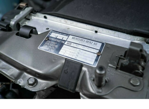 mercedes-benz-e-klasse-bensin-1991-big-62